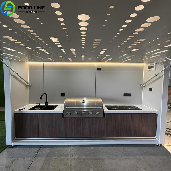 outdoor kitchen grill
